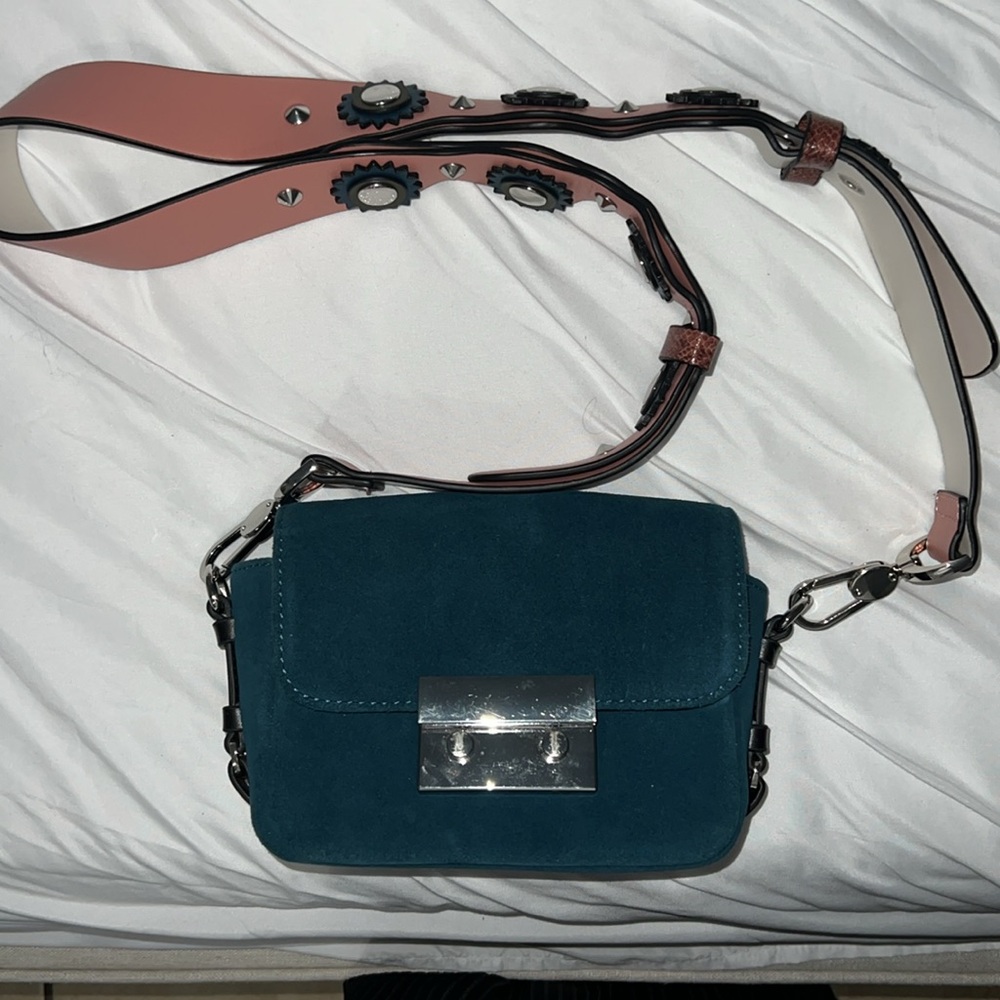 Zara - Picture 2 of 4